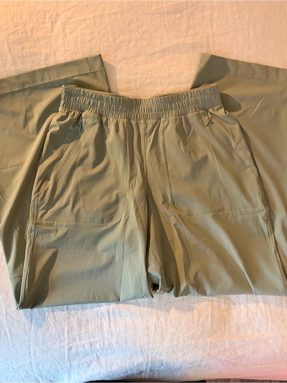 Lululemon swift mid rise wide leg pant